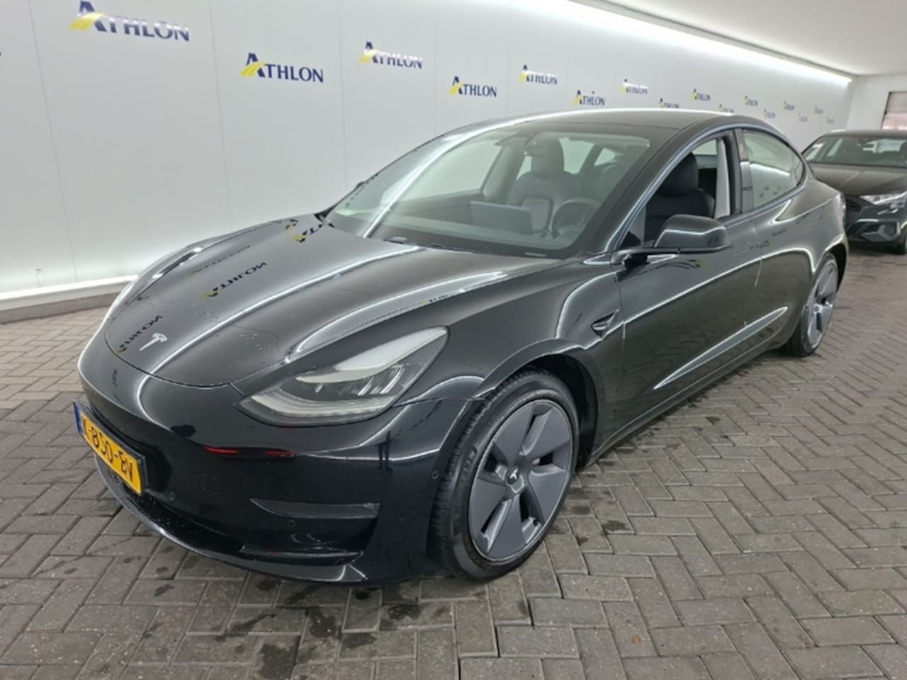 Tesla Model 3 - Long-Range AWD 351pk 75 kWh [ FACELIFT+WARMTEPOMP+TREKHAAK+FSD+620KM WLTP+PREMIUM AUDIO ] - AutoWereld.nl