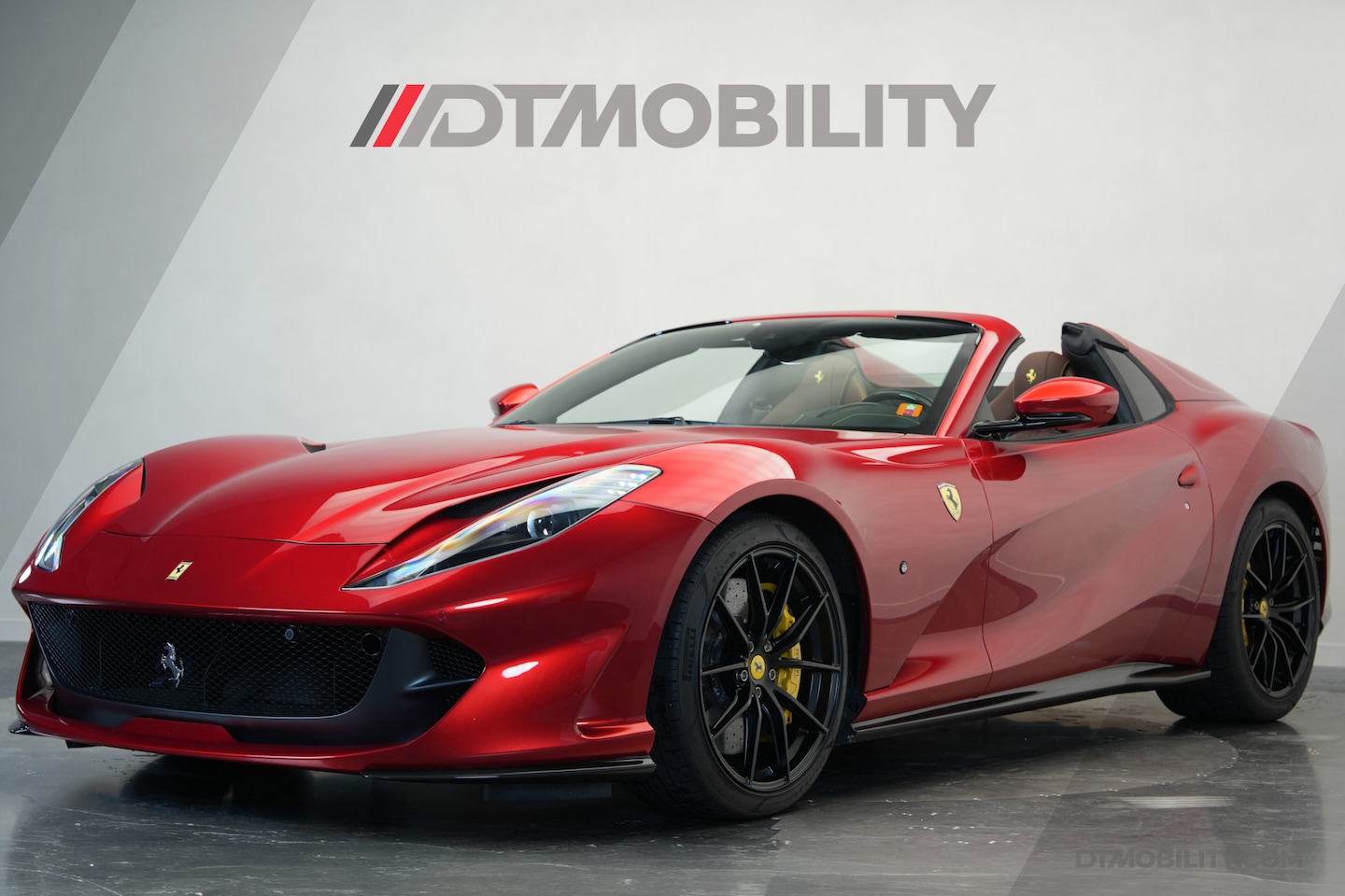 Ferrari 812 GTS - 6.5 V12 HELE | Rosso Magma | Carbon | Lift | Passenger Display | - AutoWereld.nl