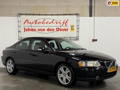 Volvo S60 - 2.4 Momentum|Leder|Stoelverwarming|Cruise|