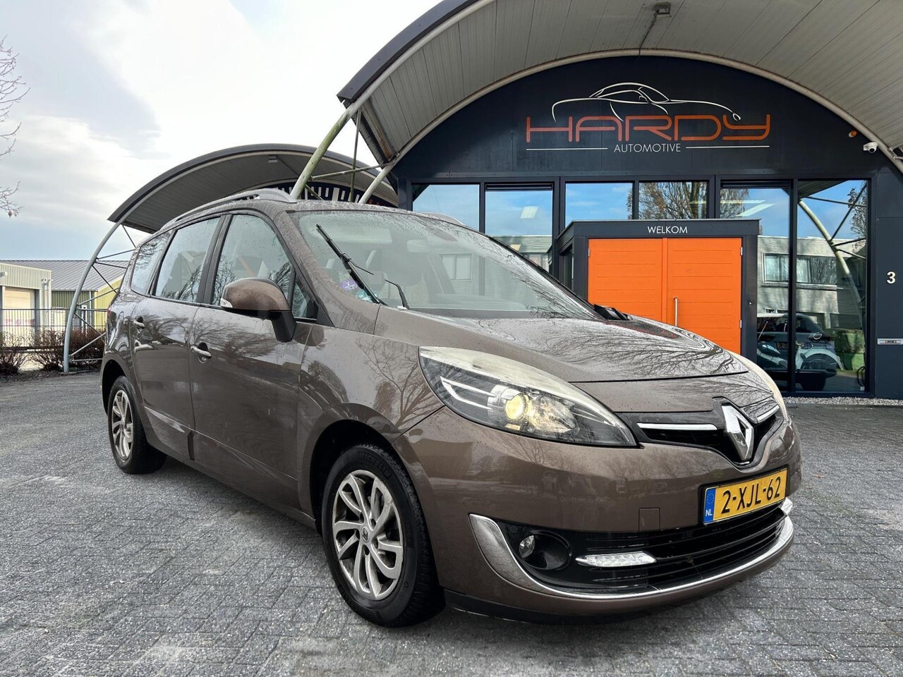 Renault Grand Scénic - 1.2 TCe HANDEL/EXPORT Motor Tikt iets - AutoWereld.nl