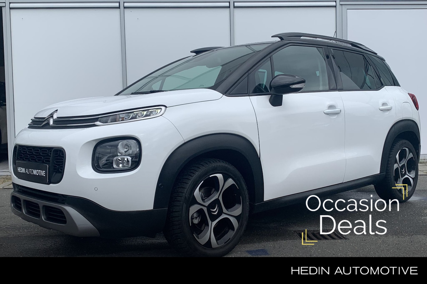 Citroën C3 Aircross - 130PK Shine Automaat | El. Glazen Panoramadak | Navigatie | Stoelverwarming | Camera | Cru - AutoWereld.nl