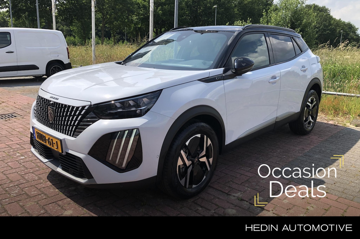 Peugeot 2008 - 1.2 Hybrid 145 GT | Vision Navigation & Drive Assist Plus Pack | - AutoWereld.nl