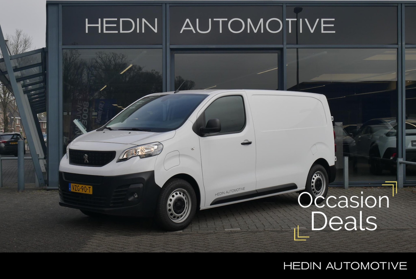 Peugeot e-Expert - EV L2 50 kWh 3-Pers. | Airconditioning | Cruise control | Zijschuifdeur | Bijrijders bank| - AutoWereld.nl