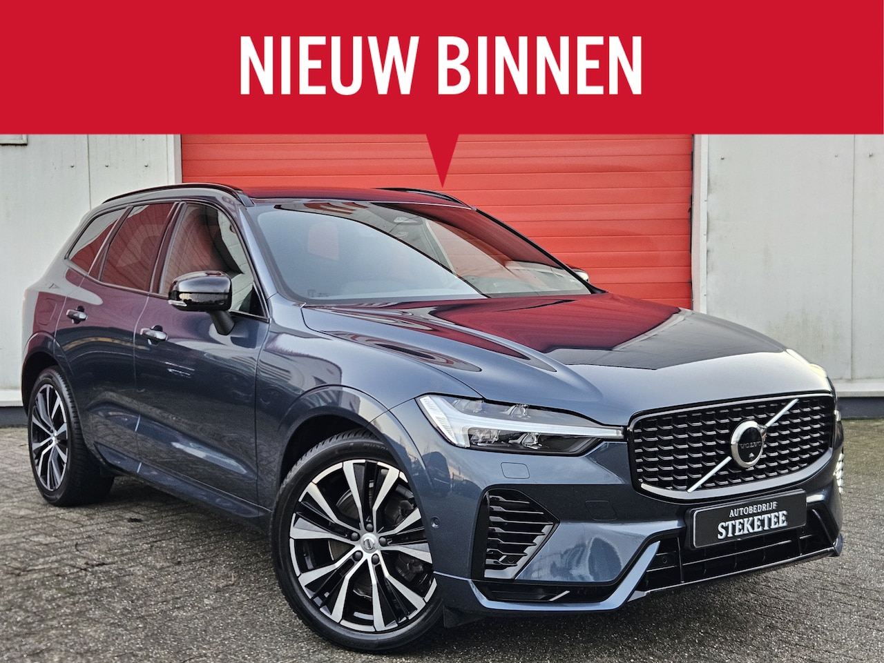 Volvo XC60 - 2.0 T8 Plug-in hybrid AWD Ultimate Dark R-Design | Luchtvering | Pano - AutoWereld.nl