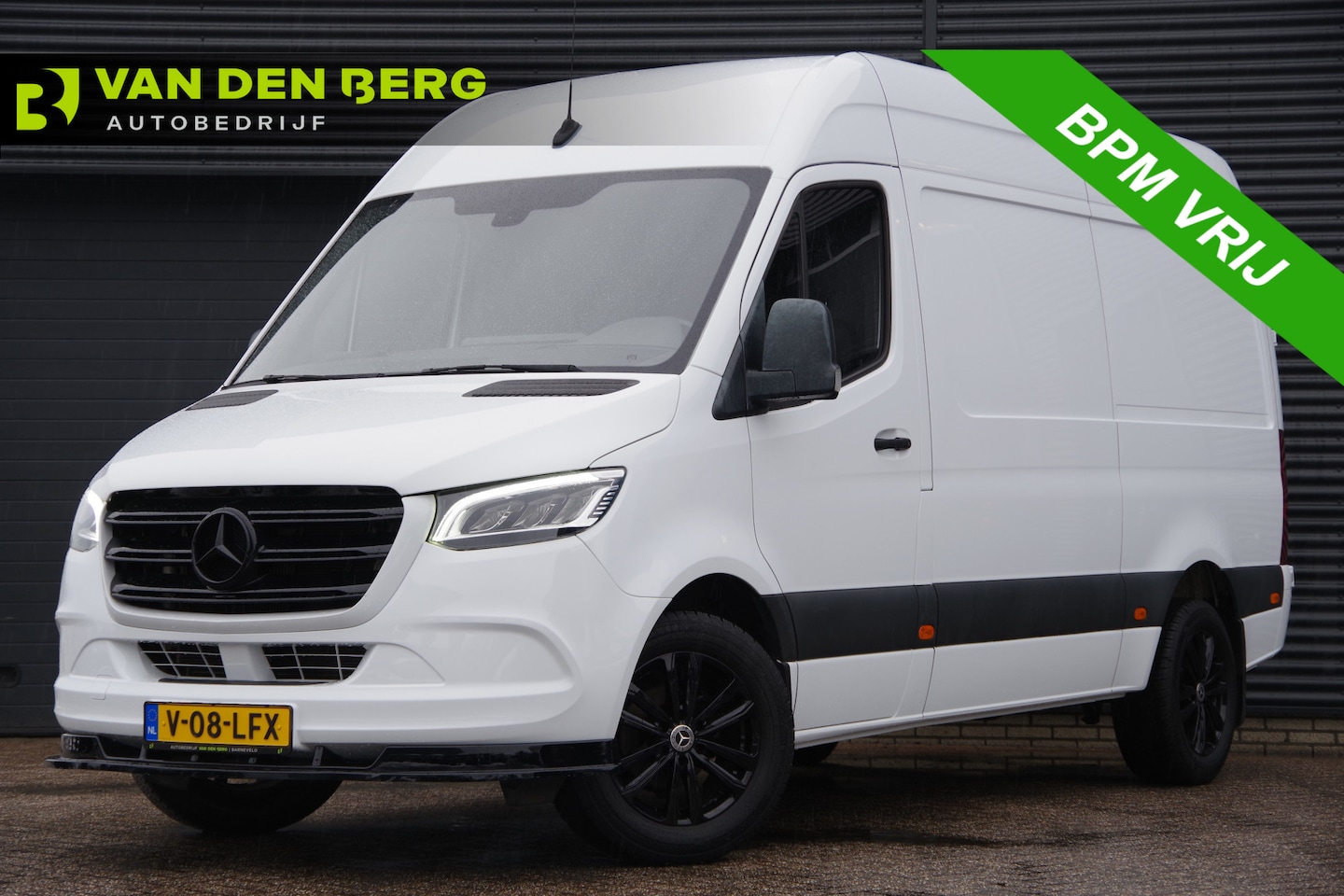 Mercedes-Benz Sprinter - 319 3.0 V6 3P, AUT. LED, CAMERA, STANDKACHEL, STOELVERWARMING, CRUISE, LEDER STUUR, NAVI B - AutoWereld.nl