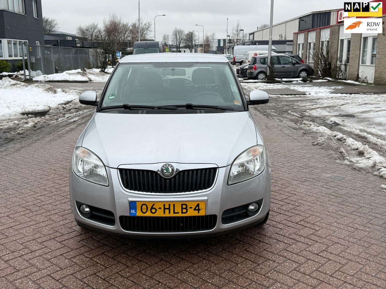 Skoda Fabia - 1.4-16V Ambiente 1.4-16V Ambiente - AutoWereld.nl