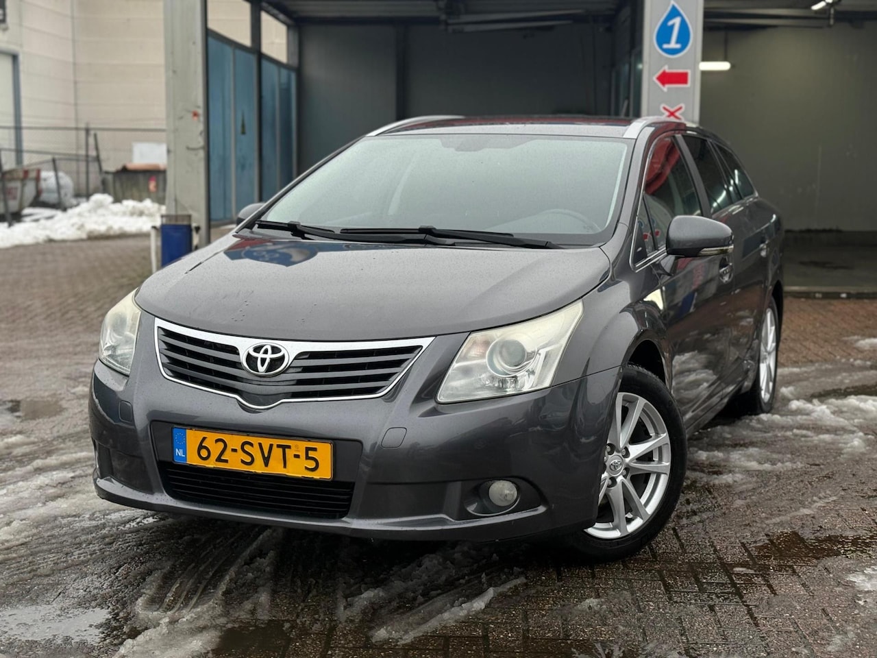 Toyota Avensis Wagon - 1.8 VVTi Business#Nap#Aut#DealerOndh - AutoWereld.nl