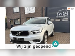 Volvo XC40 - 1.5 T2 Momentum