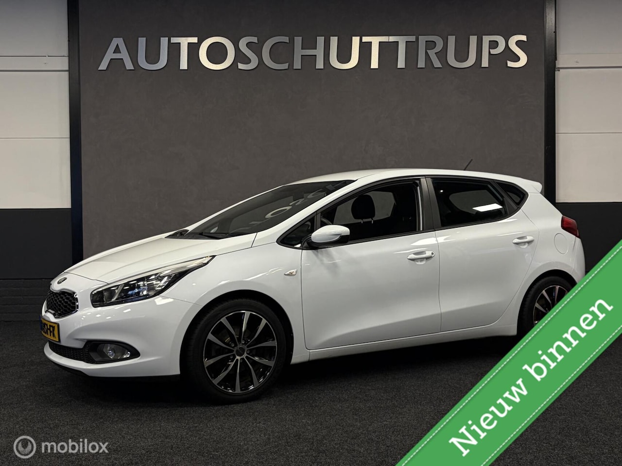 Kia Cee'd - 1.4 CVVT 5 DEURS / AIRCO / CRUISE / LMV - AutoWereld.nl