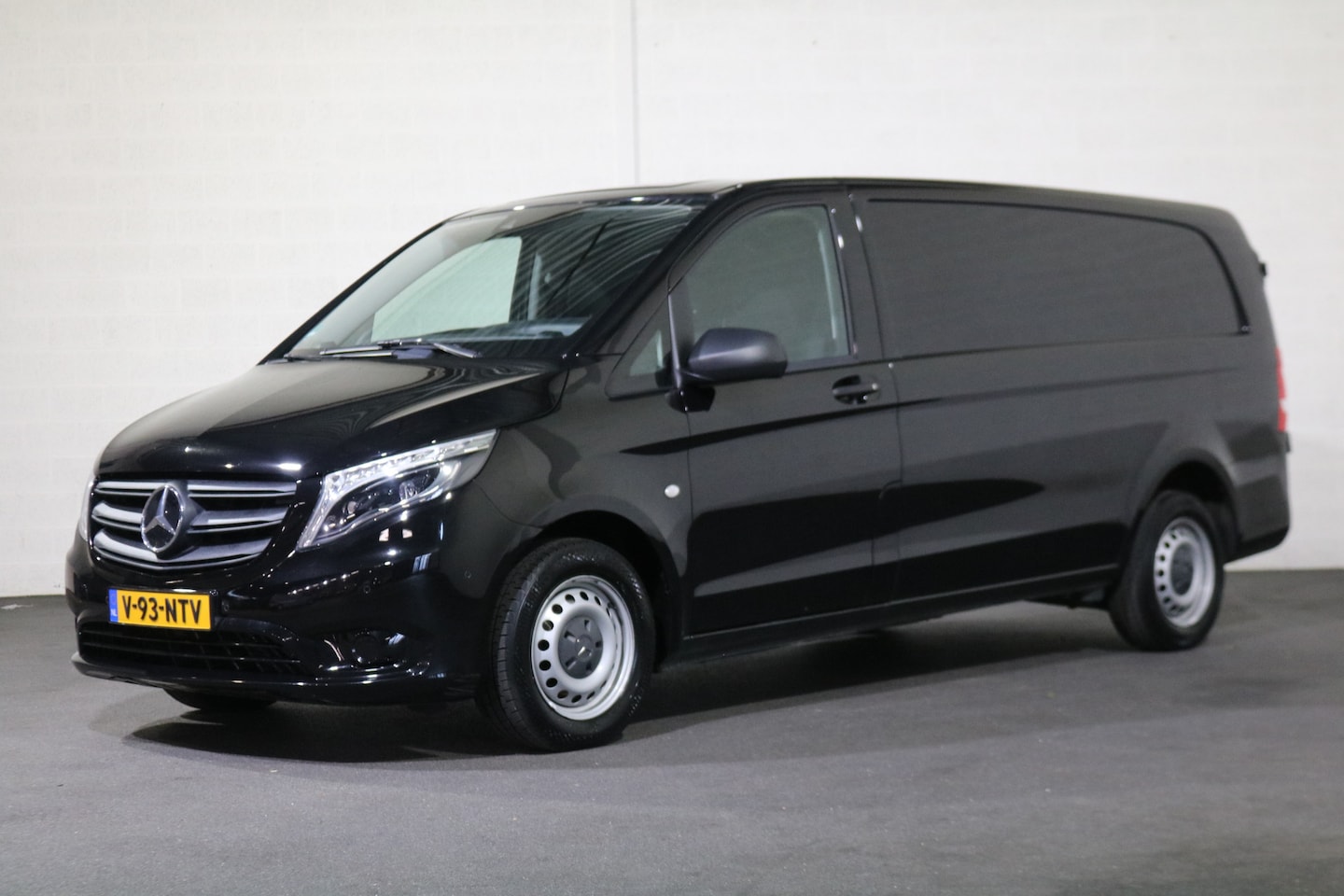 Mercedes-Benz Vito - 116 CDI Extra Lang Automaat Led Camera 2.5T Trekhaak - AutoWereld.nl