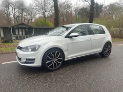 Volkswagen Golf - 1.2 TSI Trendline