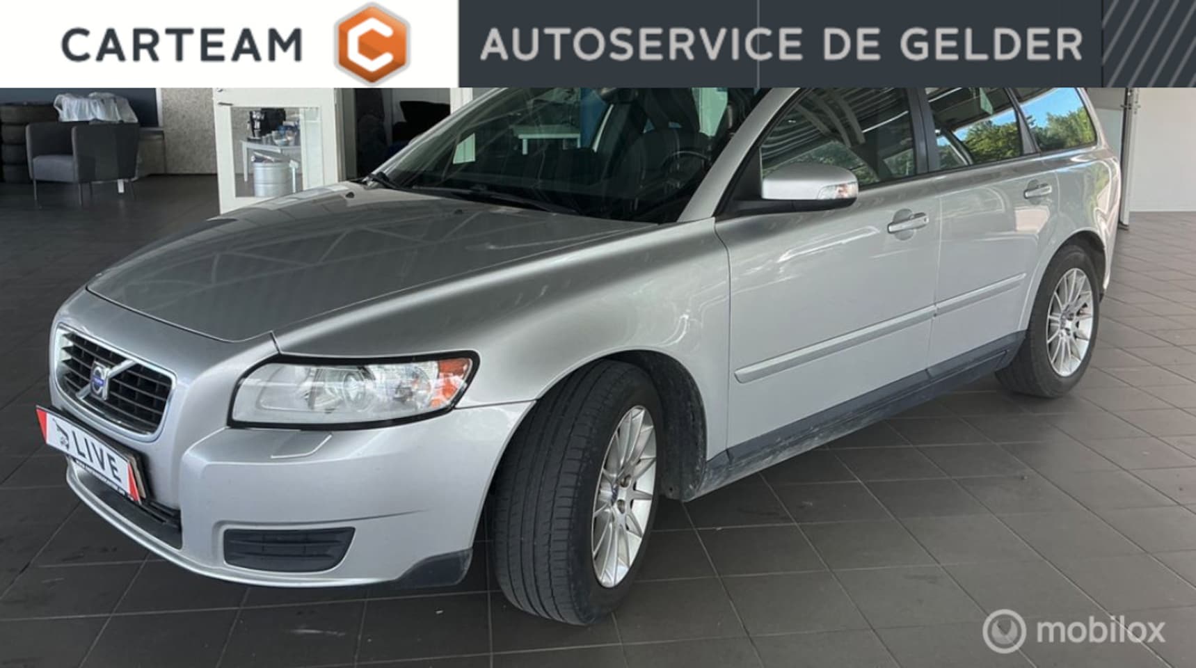 Volvo V50 - 2.4i Kinetic | 170PK | Airco | Youngtimer - AutoWereld.nl