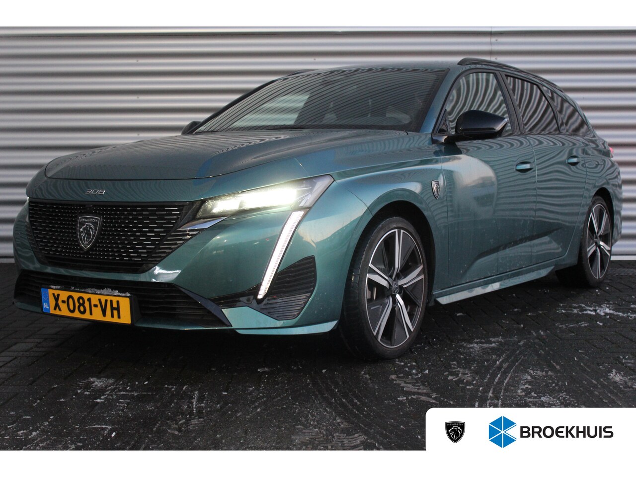 Peugeot 308 SW - 1.6 HYBRID 180PK GT PACK AUTOMAAT / NAVI / LEDER / CLIMA / PDC / 18" LMV / CAMERA / KEYLES - AutoWereld.nl