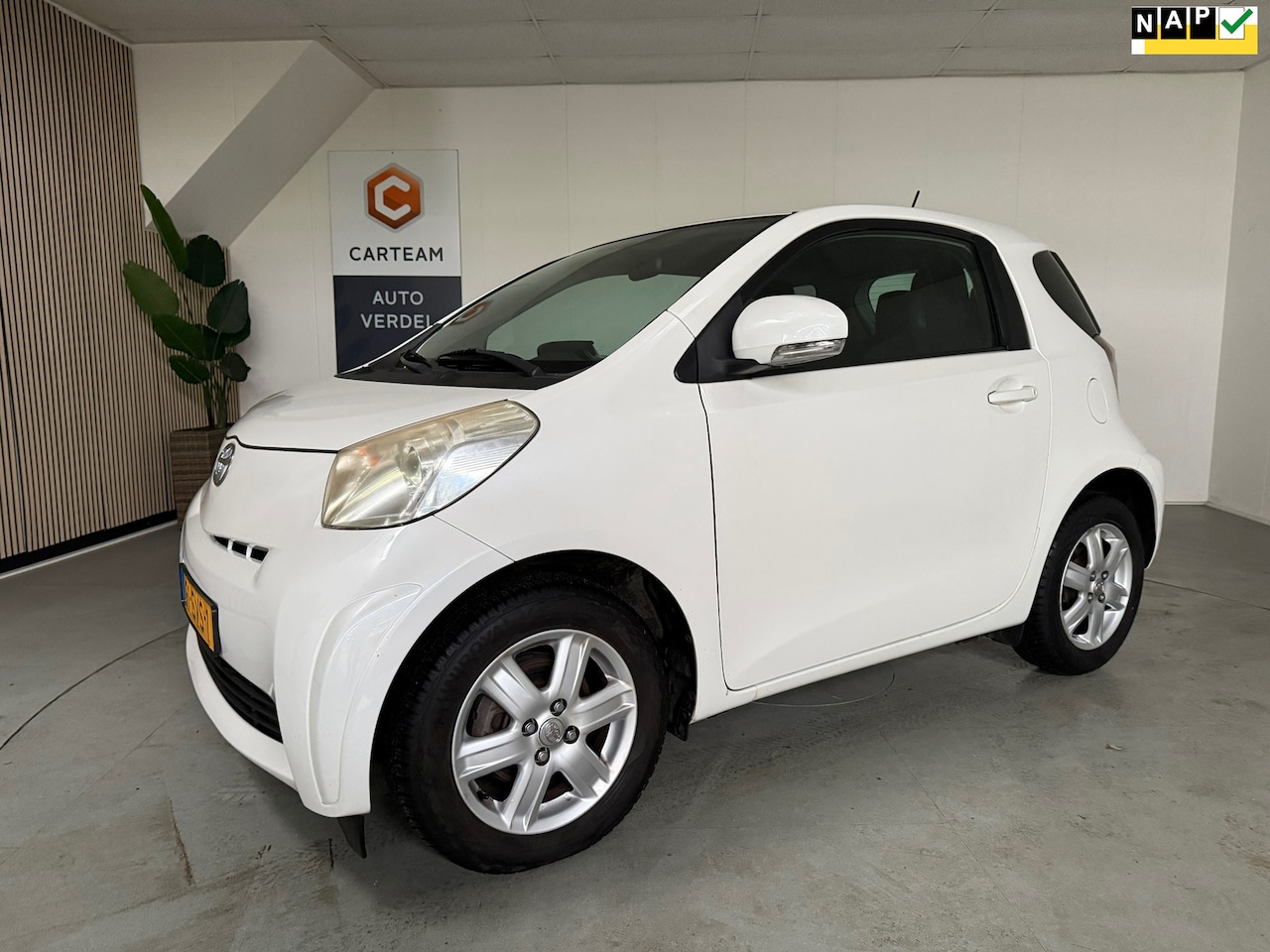 Toyota iQ - 1.0 VVTi Comfort Airco, LMV - AutoWereld.nl