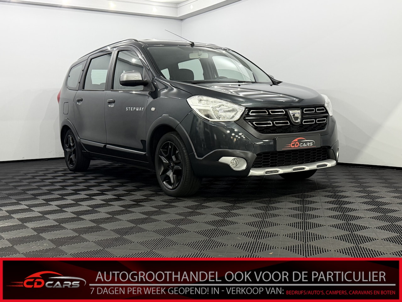 Dacia Lodgy - 1.2 TCe Série Limitée Stepway 7p. Airco, Camera, Navi, Multimedia, Mistlamp, 7 Persoons - AutoWereld.nl