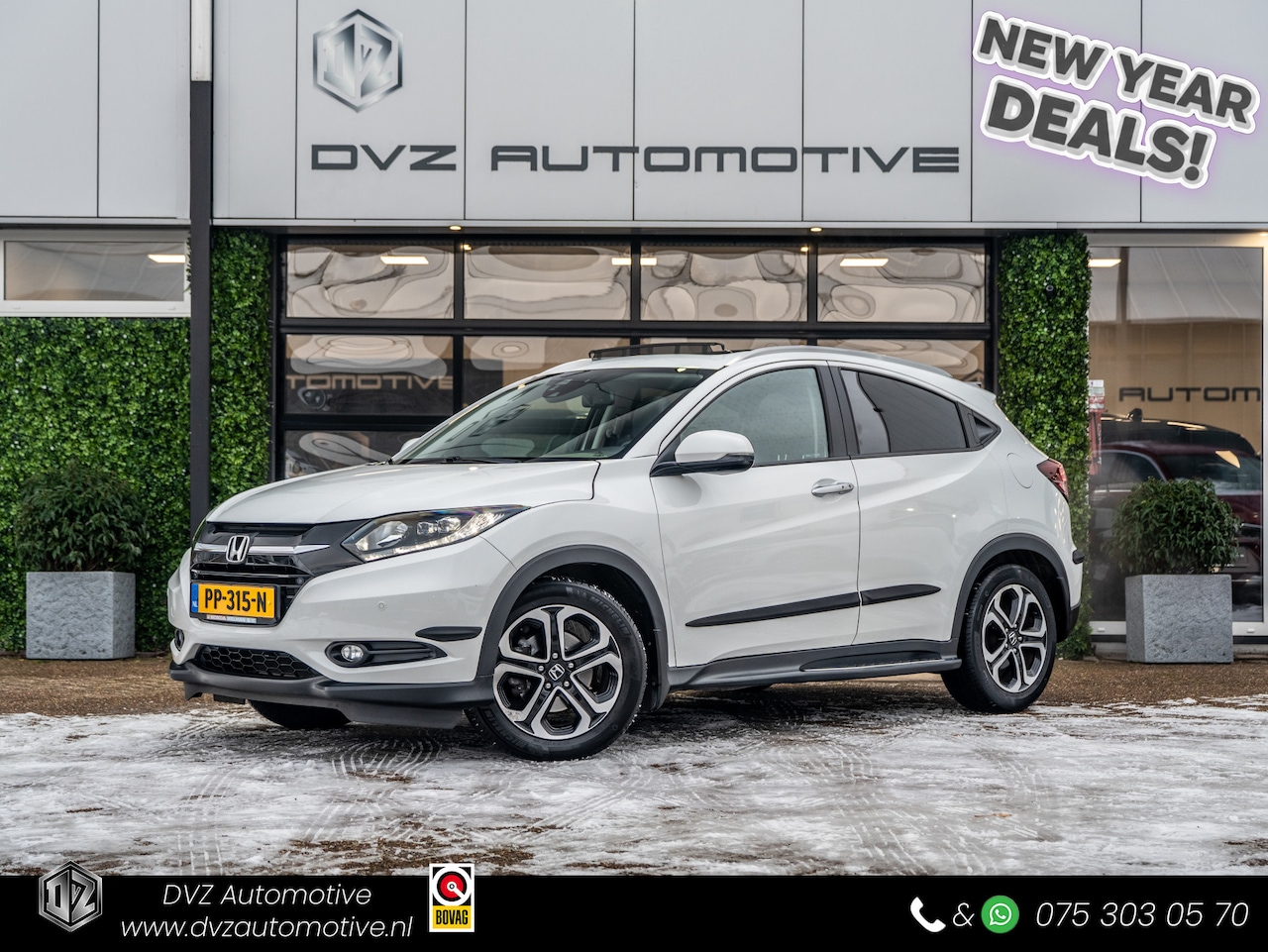 Honda HR-V - 1.5 i-VTEC Automaat Executive | Pano | Camera | Navi | - AutoWereld.nl