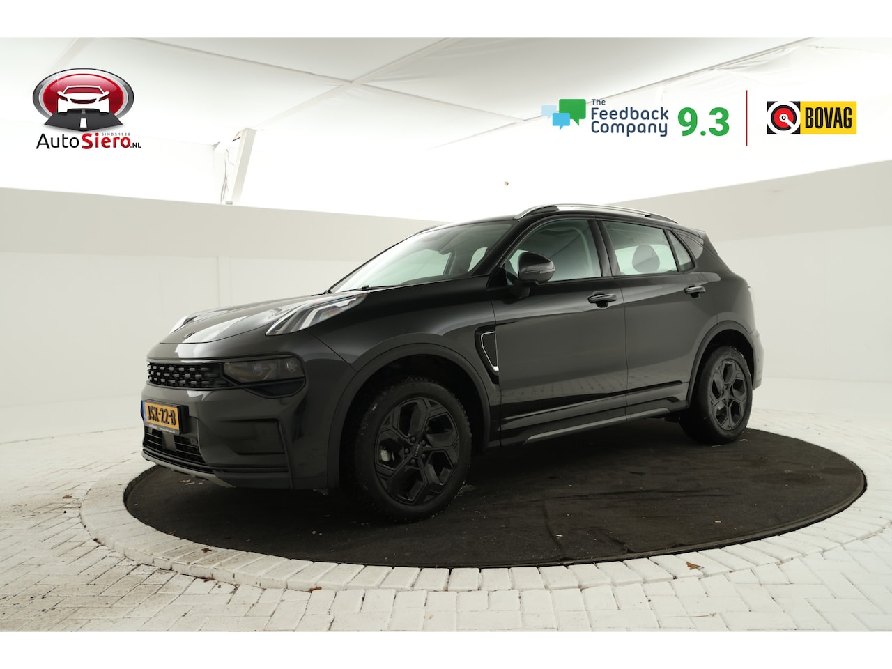 Lynk & Co 01 - 1.5 all black, navigatie, climate - AutoWereld.nl