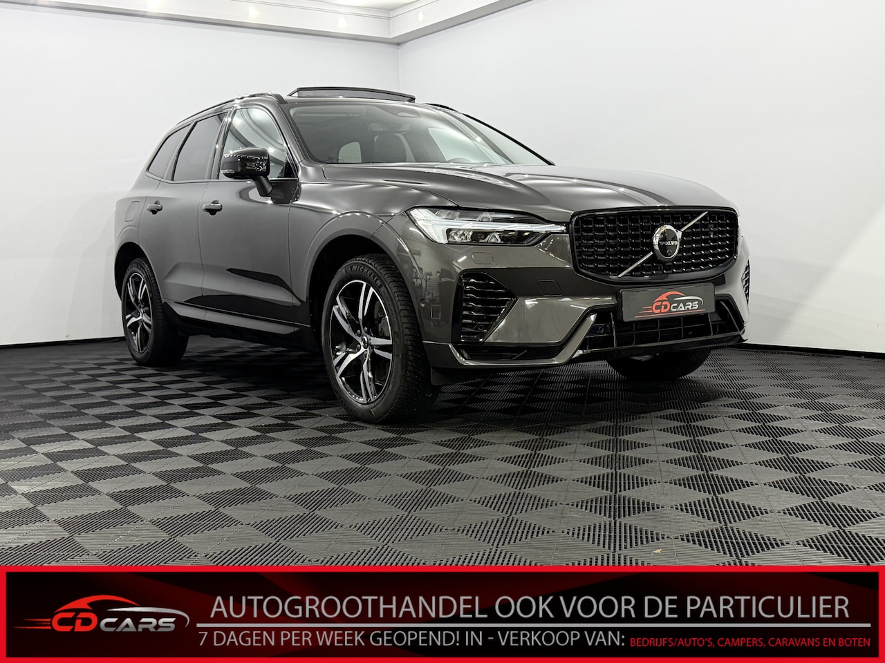 Volvo XC60 - 2.0 plus T6 AWD Plug-in Hybrid Plus Dark Pano, 360 Camera, Harman/Kardon, Navi, Memory, El - AutoWereld.nl