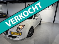 Alfa Romeo MiTo - 0.9 TwinAir Esclusivo Leer Navi Cruise NAP Weinig KM Clima