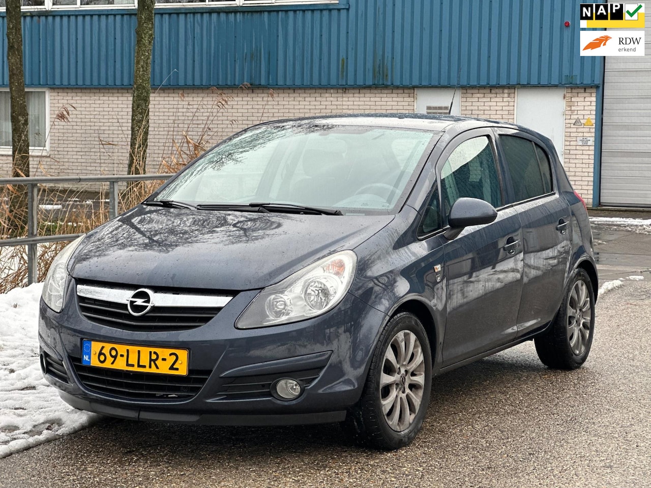 Opel Corsa - 1.2-16V '111' Edition 5drs Airco! 73.400 KM NAP! APK! - AutoWereld.nl
