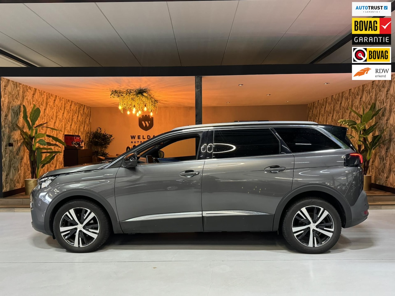 Peugeot 5008 - 1.6 e-THP GT-Line 7P Garantie Pano Memory Leder Blindspot StoelVW Elek Achterklep Cruise N - AutoWereld.nl