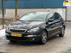 Peugeot 308 - 1.2 PureTech Style 1e Eigenaar Navi Airco 97.500 KM NAP PDC