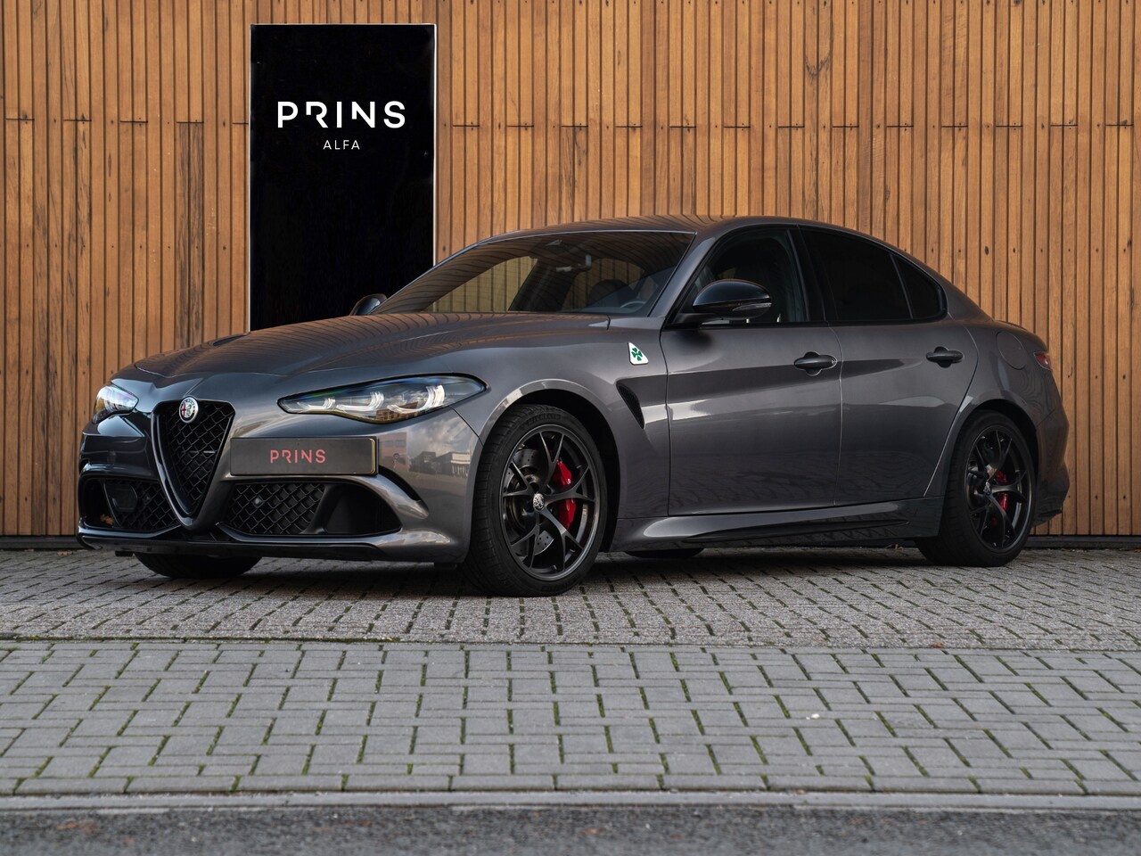 Alfa Romeo Giulia - 2.9 V6 Quadrifoglio MY25 | Harman/Kardon | Adapt. cruise | CarPlay - AutoWereld.nl