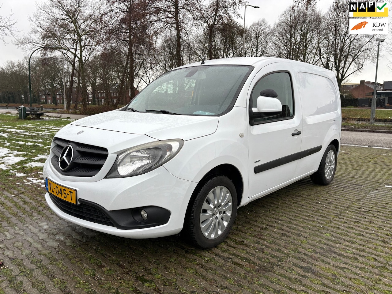 Mercedes-Benz Citan - 109 CDI BlueEFFICIENCY - nap - nette auto! - airco - cruise control - AutoWereld.nl