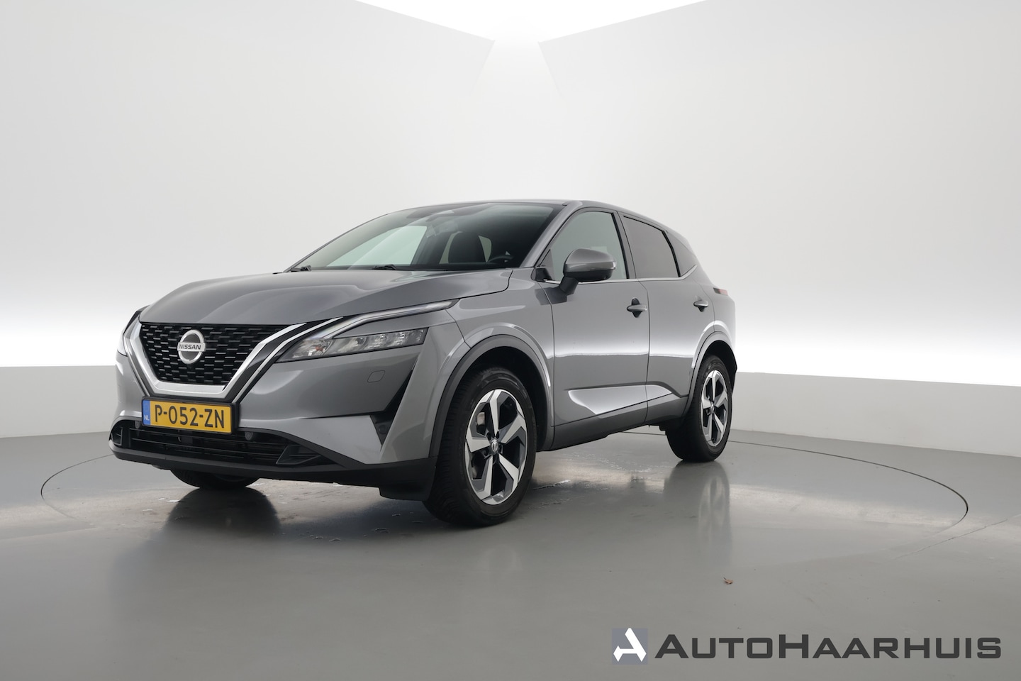 Nissan Qashqai - 1.3 MHEV Xtronic N-Connecta | Automaat | 360cam | Trekhaak | ACC | Stoel- Stuurverw. | App - AutoWereld.nl