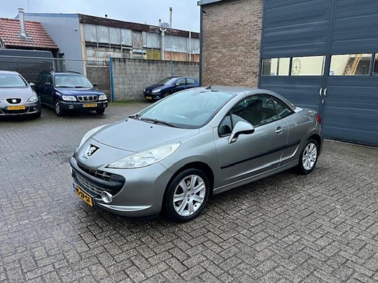 Peugeot 207 CC - 1.6 VTi Féline 1.6VTI Feliné - AutoWereld.nl