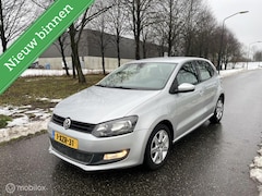 Volkswagen Polo - 1.4-16V Comfortline*AUTOMAAT*STOELVERWARMING