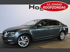 Skoda Octavia - 1.0 TSI Greentech Style Business Automaat Navigatie Carplay Stoelverwarming Inruil Mogelij