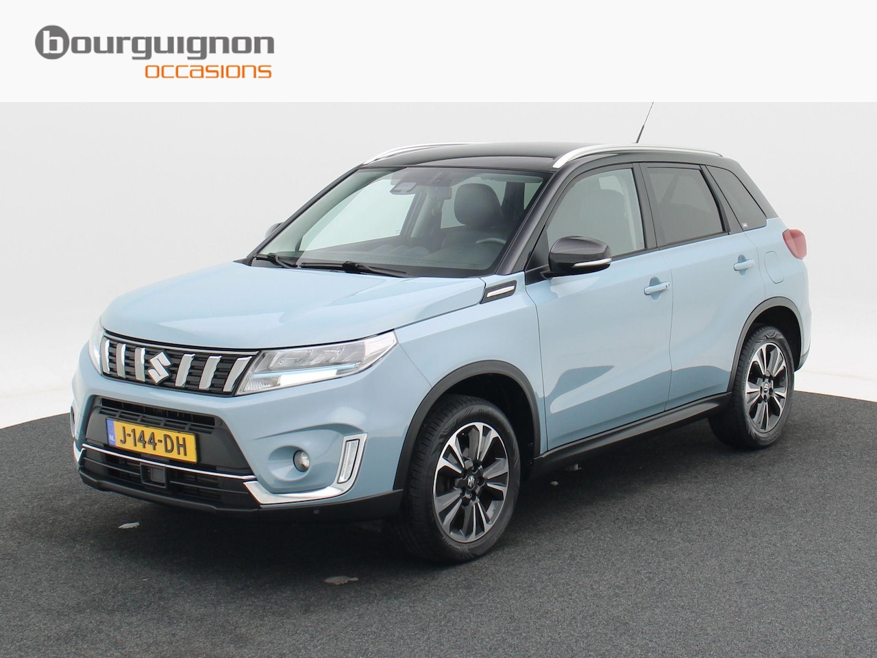 Suzuki Vitara - 1.4 Boosterjet Comfort Hybrid 130 Pk | Trekhaak Afneembaar | Adaptive Cruise | Achteruitri - AutoWereld.nl