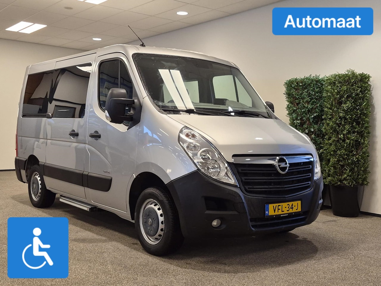 Opel Movano - L1H1 Rolstoelbus Automaat (airco) - AutoWereld.nl