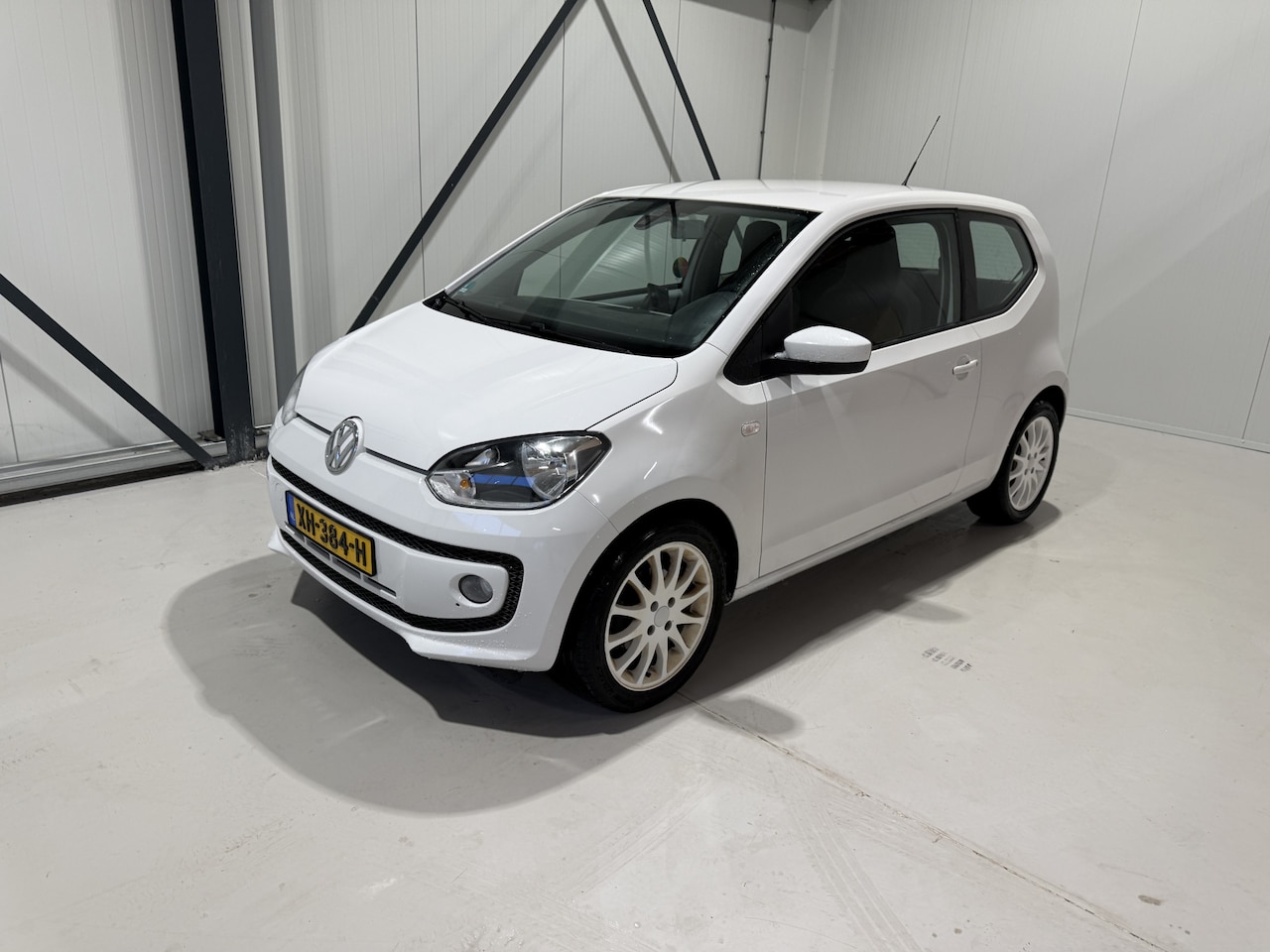 Volkswagen Up! - 1.0 move up! Navi,stoelverw,pdc,airco,75 pk !!! Nieuwe apk. - AutoWereld.nl