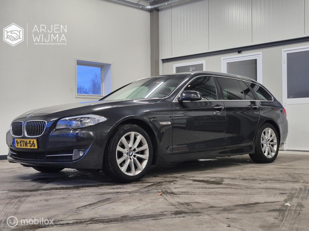 BMW 5-serie Touring - 523i High Exe| F11|6 Cil + 8 Traps Aut. - AutoWereld.nl