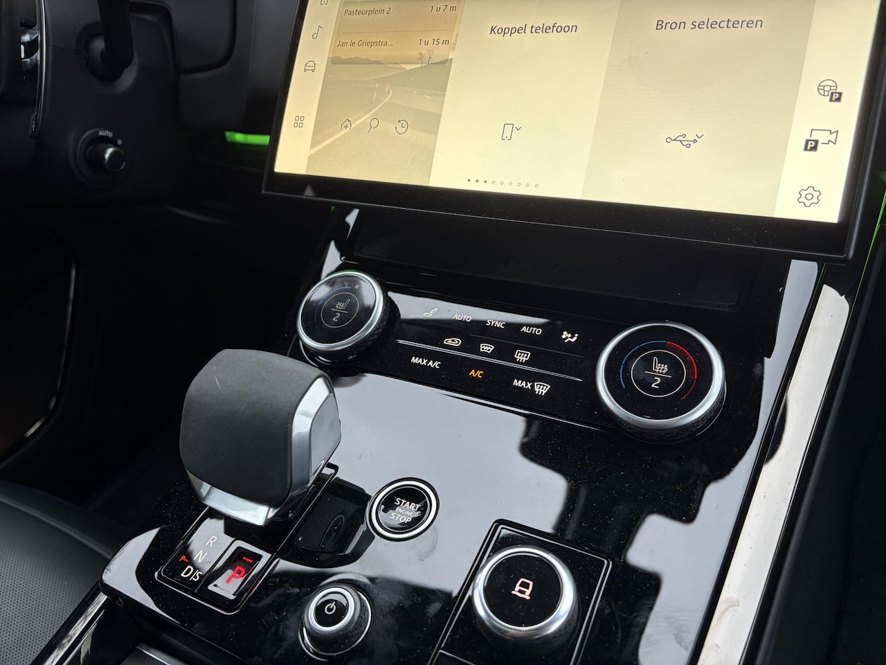 Land Rover Range Rover Sport - 3.0 P440e Dynamic HSE - Org NL l 1eig l Panorama l SoftClose l HUD l 22'' - AutoWereld.nl