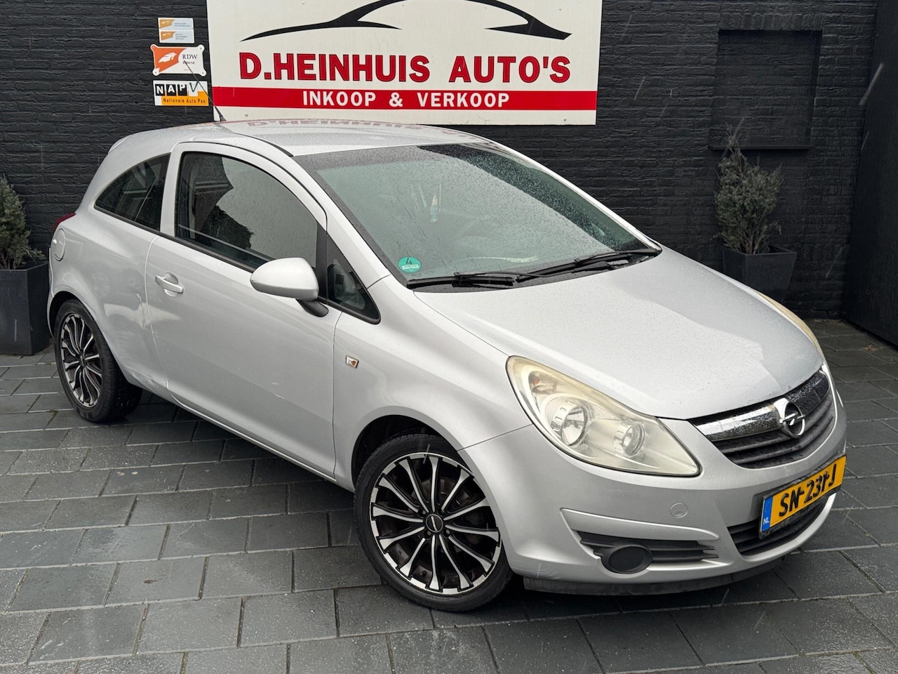 Opel Corsa - 1.4-16V Edition 1.4-16V Edition - AutoWereld.nl