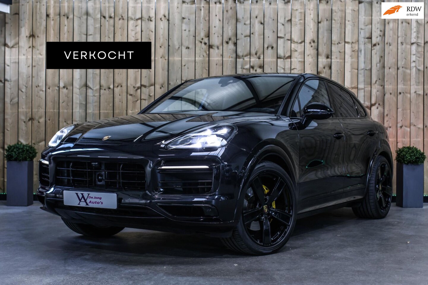 Porsche Cayenne Coupé - 3.0 E-Hybrid *Pano*Sport Design*360 Camera*Soft-Close*Bose* - AutoWereld.nl