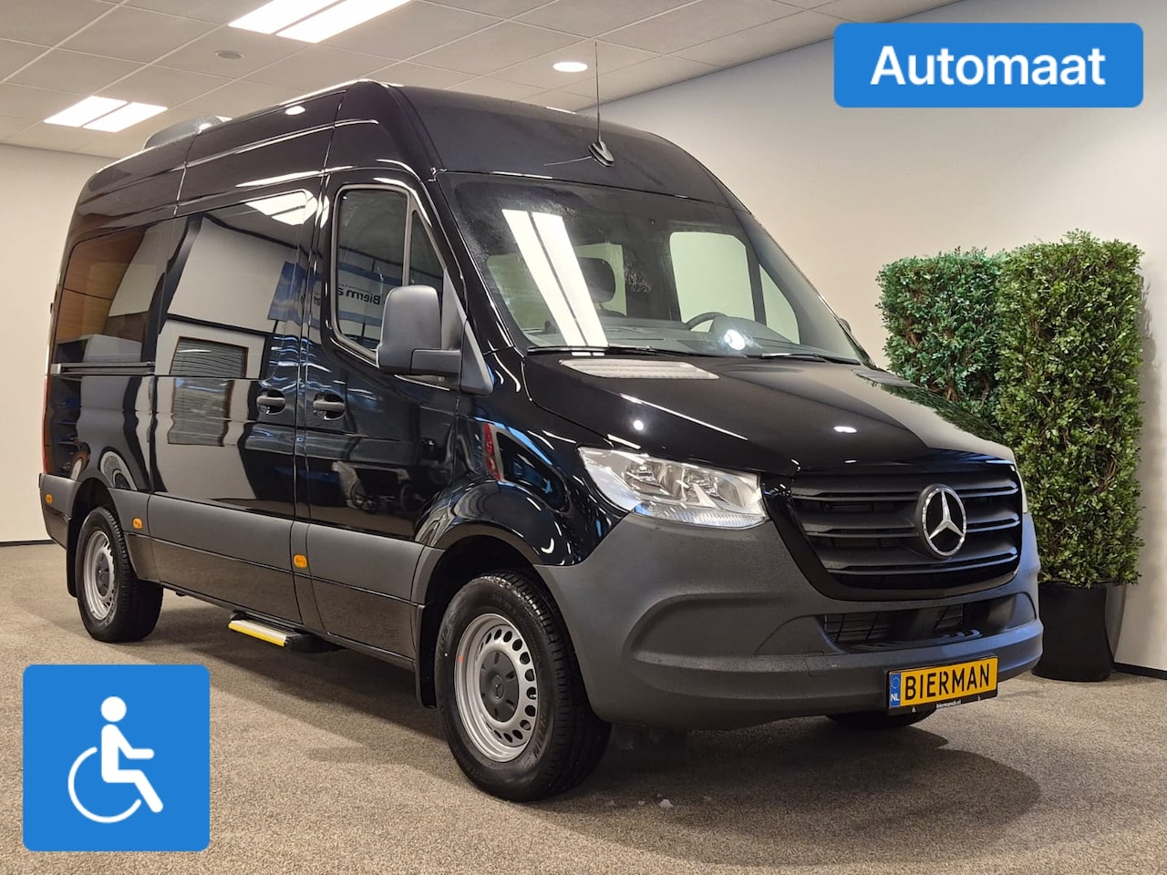 Mercedes-Benz Sprinter - L2H2 Rolstoelbus Rolstoel geschikt - AutoWereld.nl