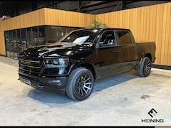Dodge Ram 1500 - 5.7 V8 4x4 Crew Cab Laramie Sport. Black Edition. Apple-carplay. Navi. Pano. Train Horn. N