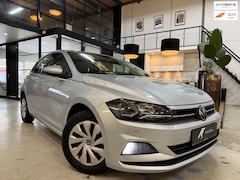 Volkswagen Polo - 1.0 TSI Comfortline 95PK Automaat Dealer onderhouden Garantie Parkeersensoren Bluetooth