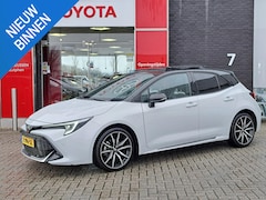Toyota Corolla - Hybrid 140 GR Sport SCHUIF/KANTELDAK SPORTIEVE UITSTRALING PARKEERSENSOREN