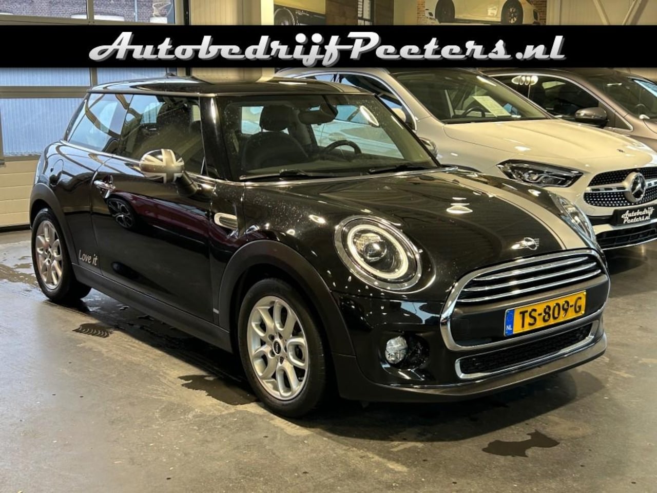 MINI One - 1.5 Automaat LED Navi Carplay Cruise PDC NL-auto - AutoWereld.nl
