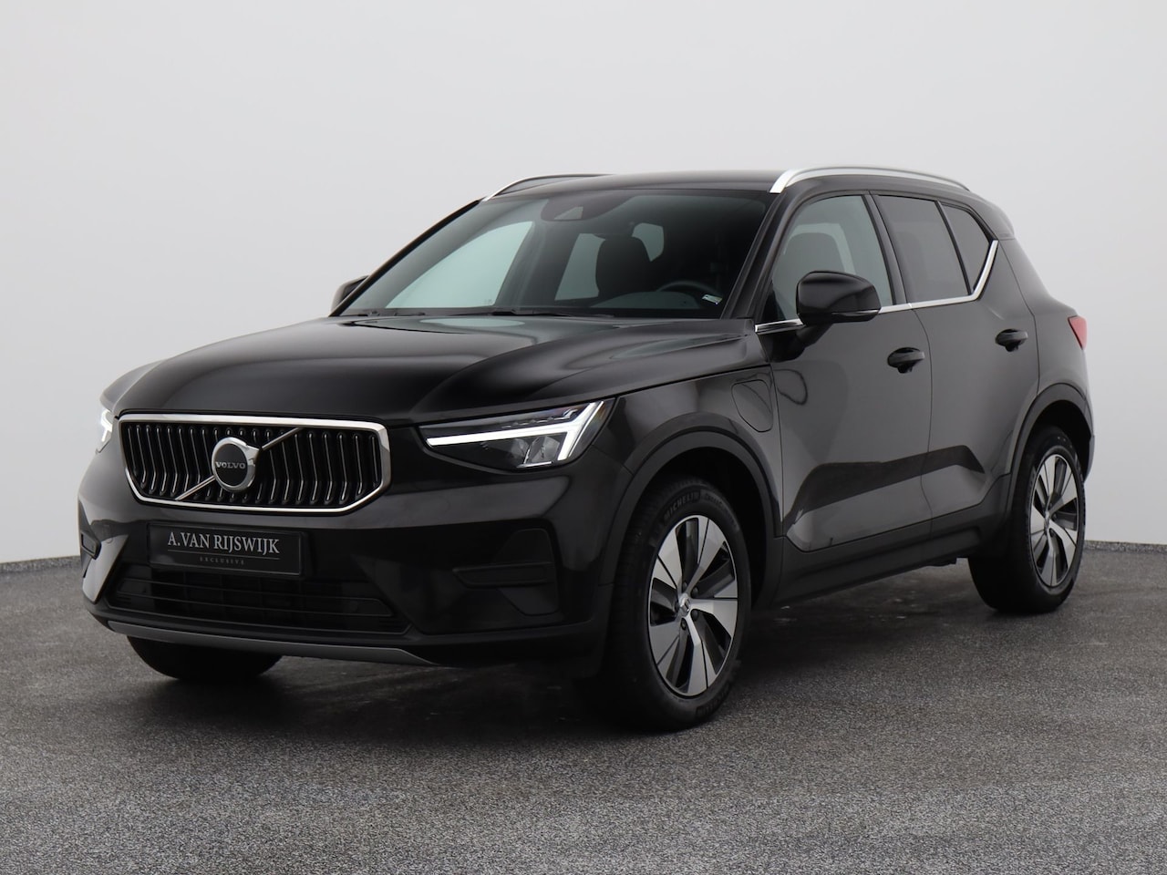 Volvo XC40 - 1.5 T4 Recharge Inscription Expression | CAMERA | KEYLESS | STOEL- EN STUURVERW. - AutoWereld.nl