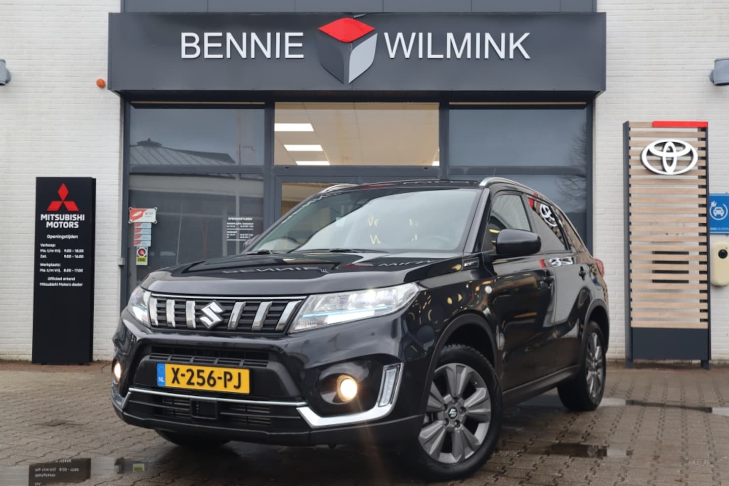 Suzuki Vitara - 1.4 BoosterJet Select Hybrid AdaptiveCruise/Apple/AndroidAuto/Al - AutoWereld.nl