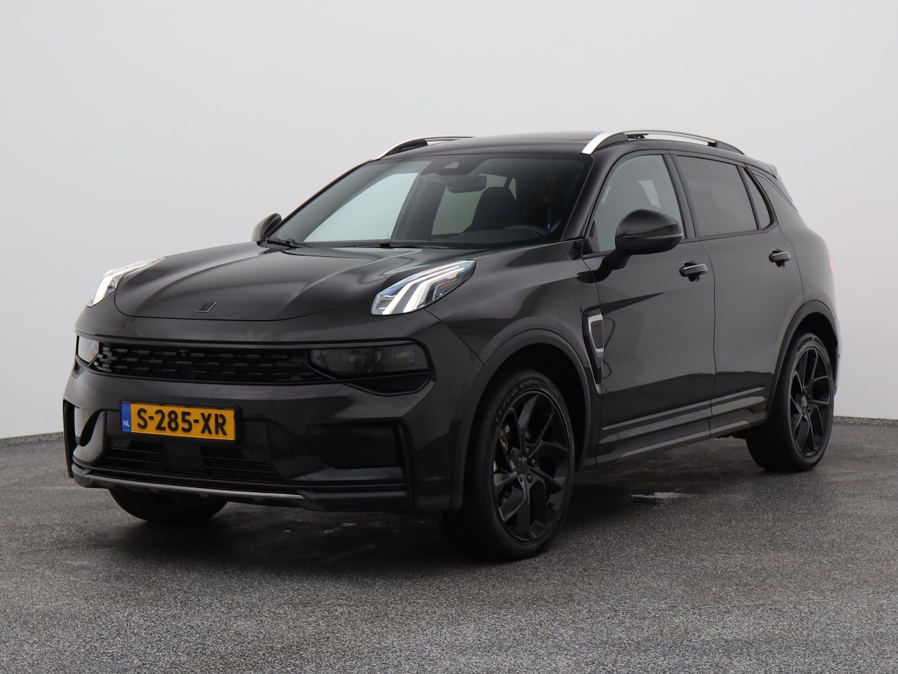 Lynk & Co 01 - 1.5 Plug-in Hybrid | 360° | BLACK | ZWARTE HEMEL | NLD AUTO - AutoWereld.nl