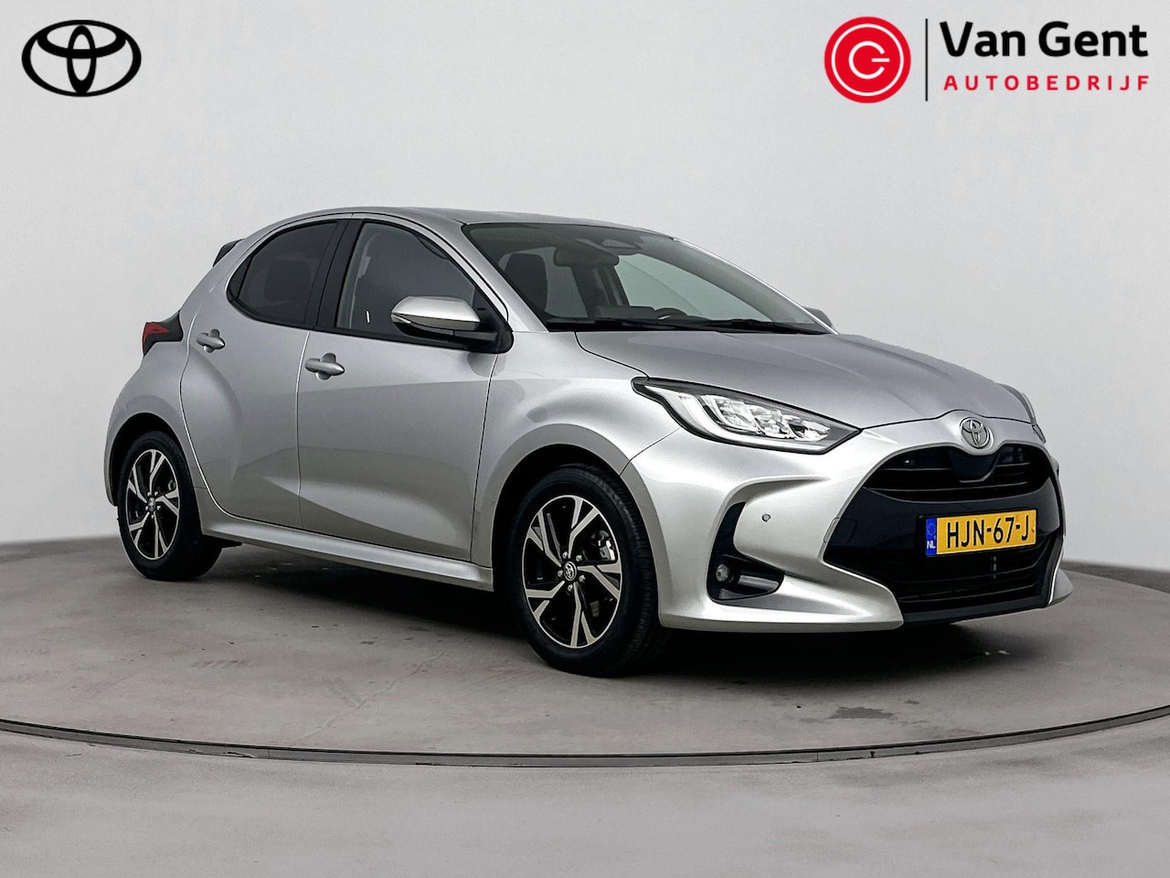 Toyota Yaris - 1.5 Hybrid 115 Dynamic | Dodehoek | Parkeersensoren voor/achter | Stoelverwarming | Stuurv - AutoWereld.nl
