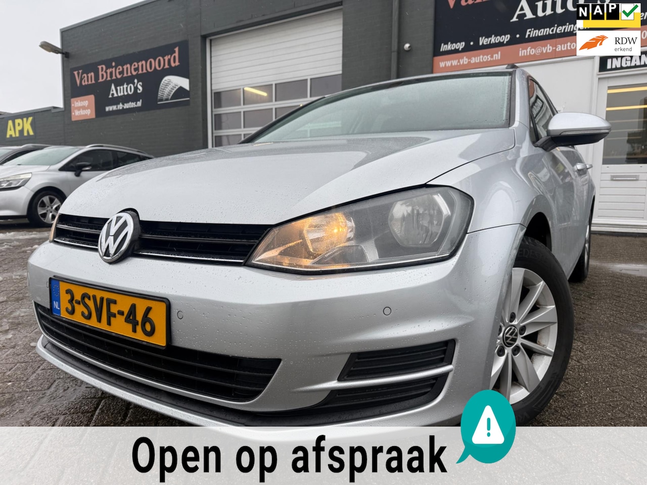 Volkswagen Golf Variant - 1.2 TSI Comfortline 6 bak met parkeersensoren en navigatie en bluetooth telefoon / media e - AutoWereld.nl