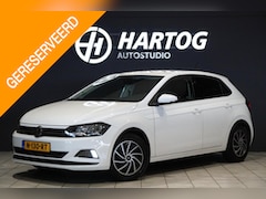 Volkswagen Polo - 1.0 TSI Comfortline Automaat + STOELVERWARMING / TREKHAAK / APPLE CARPLAY